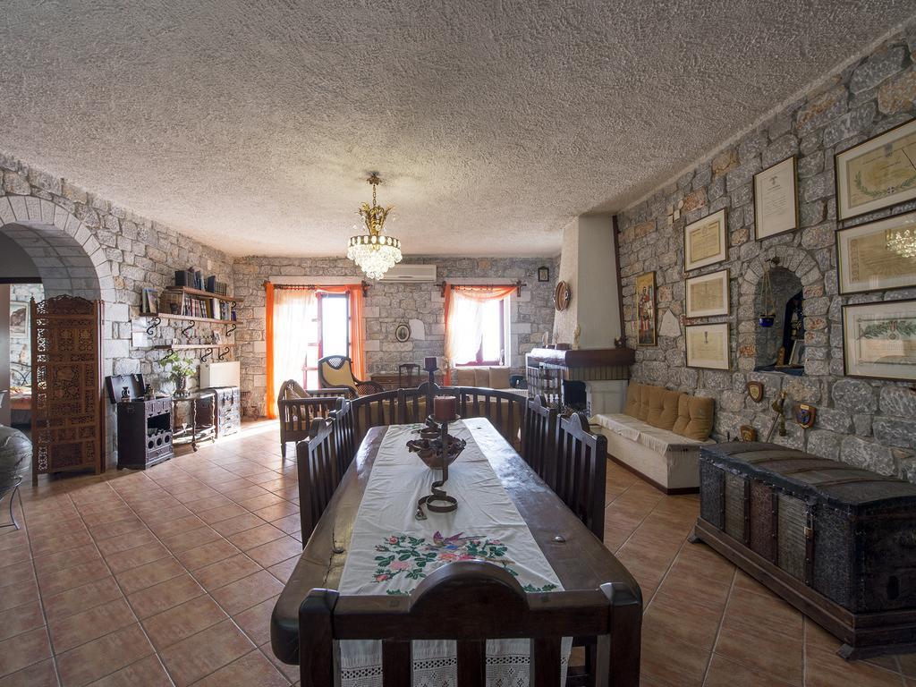 Sophia Mina Green Villa Habitación foto